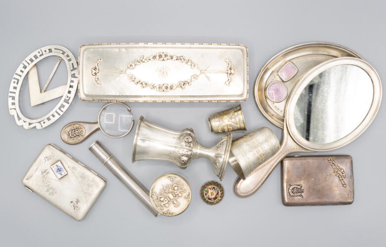 Eleganță rafinată: casete din argint pentru păstrarea bijuteriilor prețioase